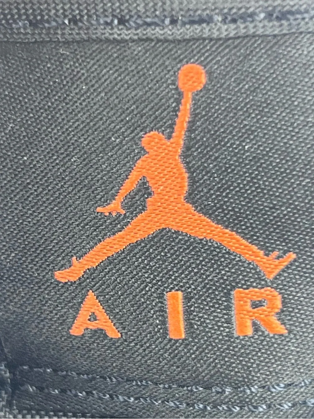 Nike Air Jordan 1 Mid - Orange/Black/White Kids Sneakers